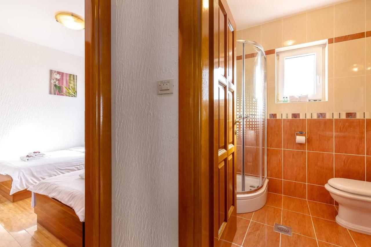 Apartments Villa Maria Crikvenica Exterior foto
